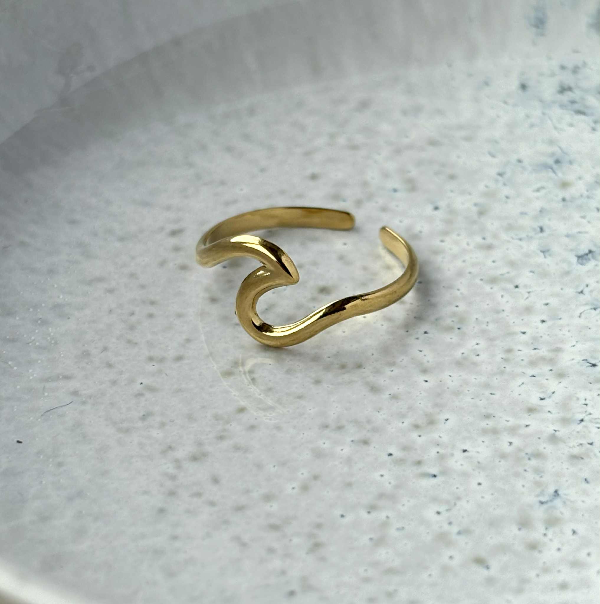 Wave Adjustable Ring - PVD Gold Plated