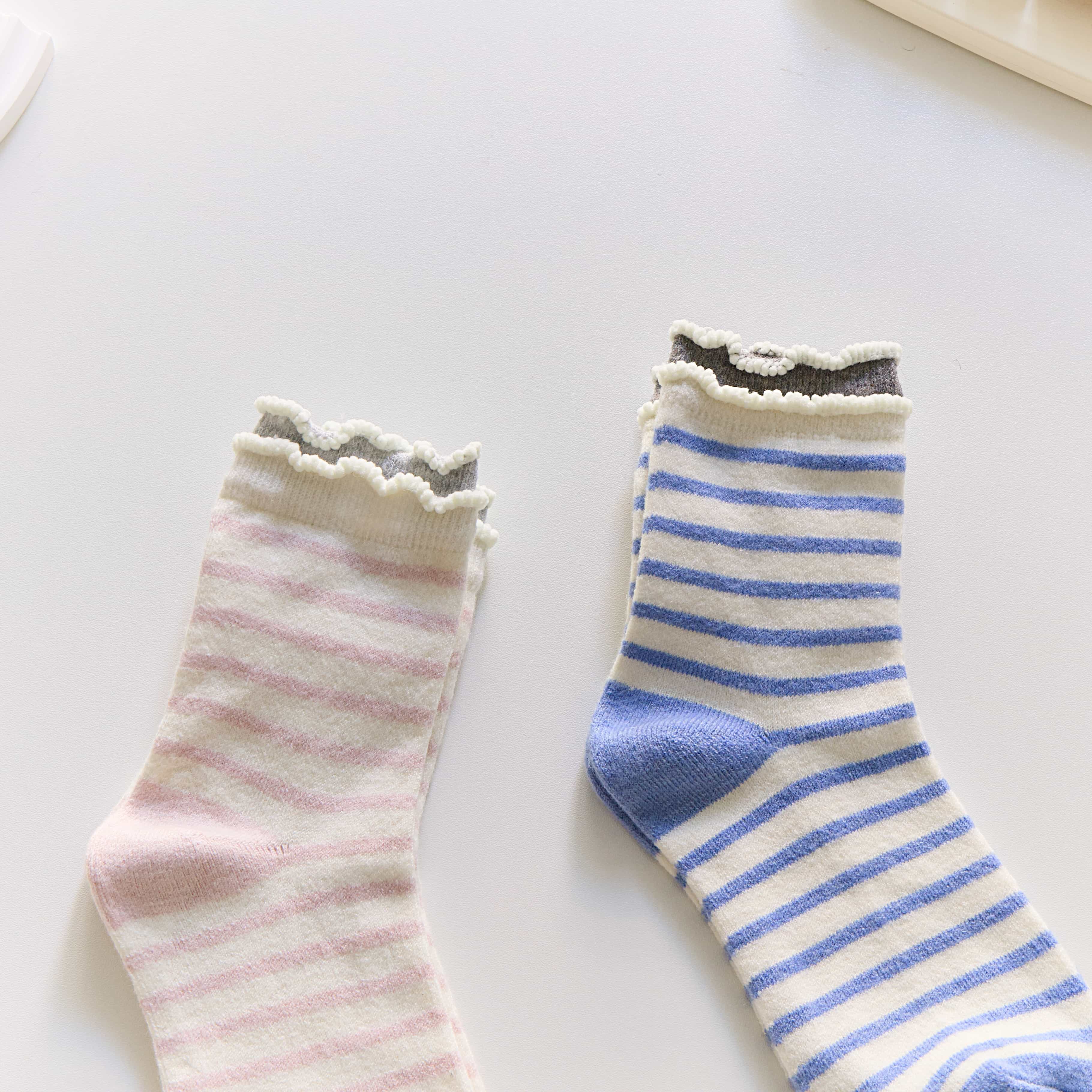 Ruffle Trim Pastel Stripe Socks