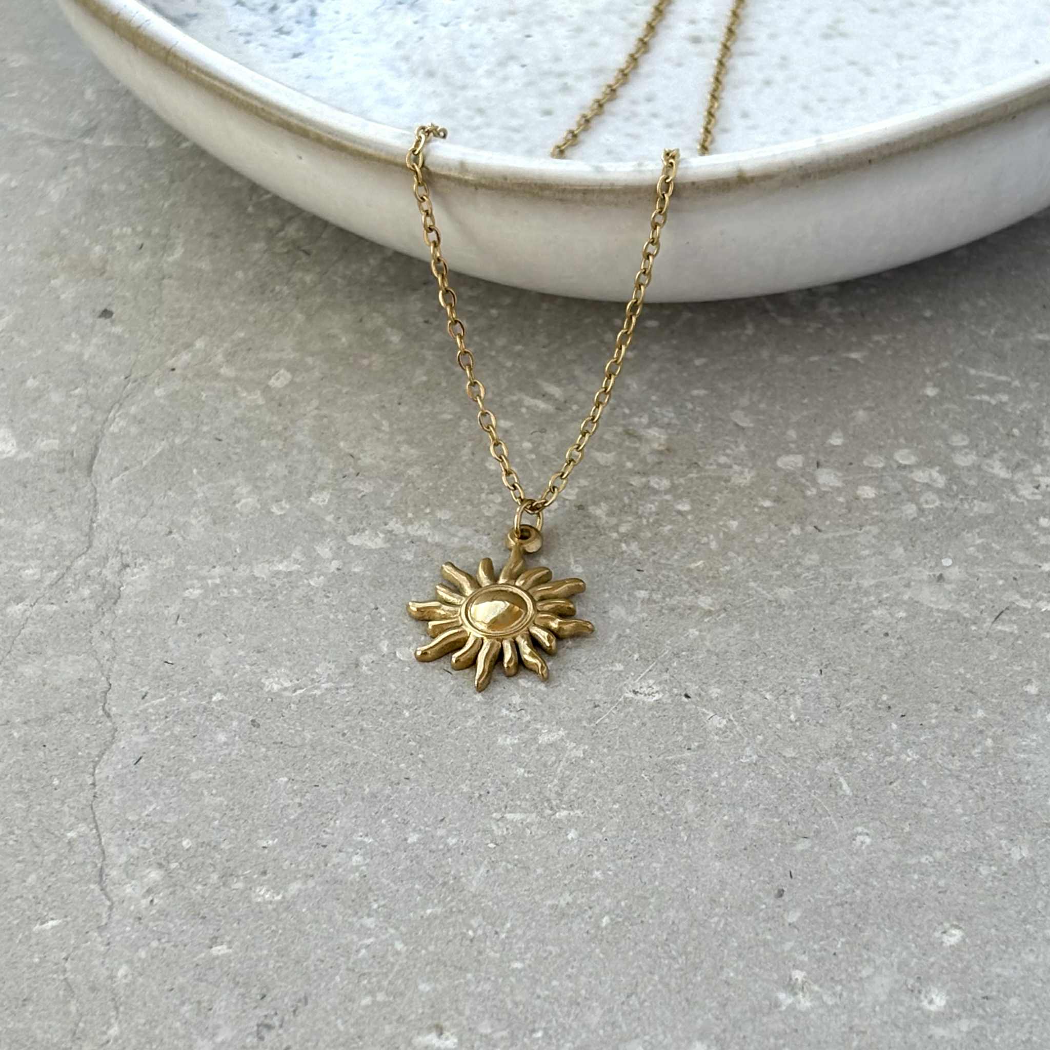 Sun Pendant Necklace - PVD Gold Plated