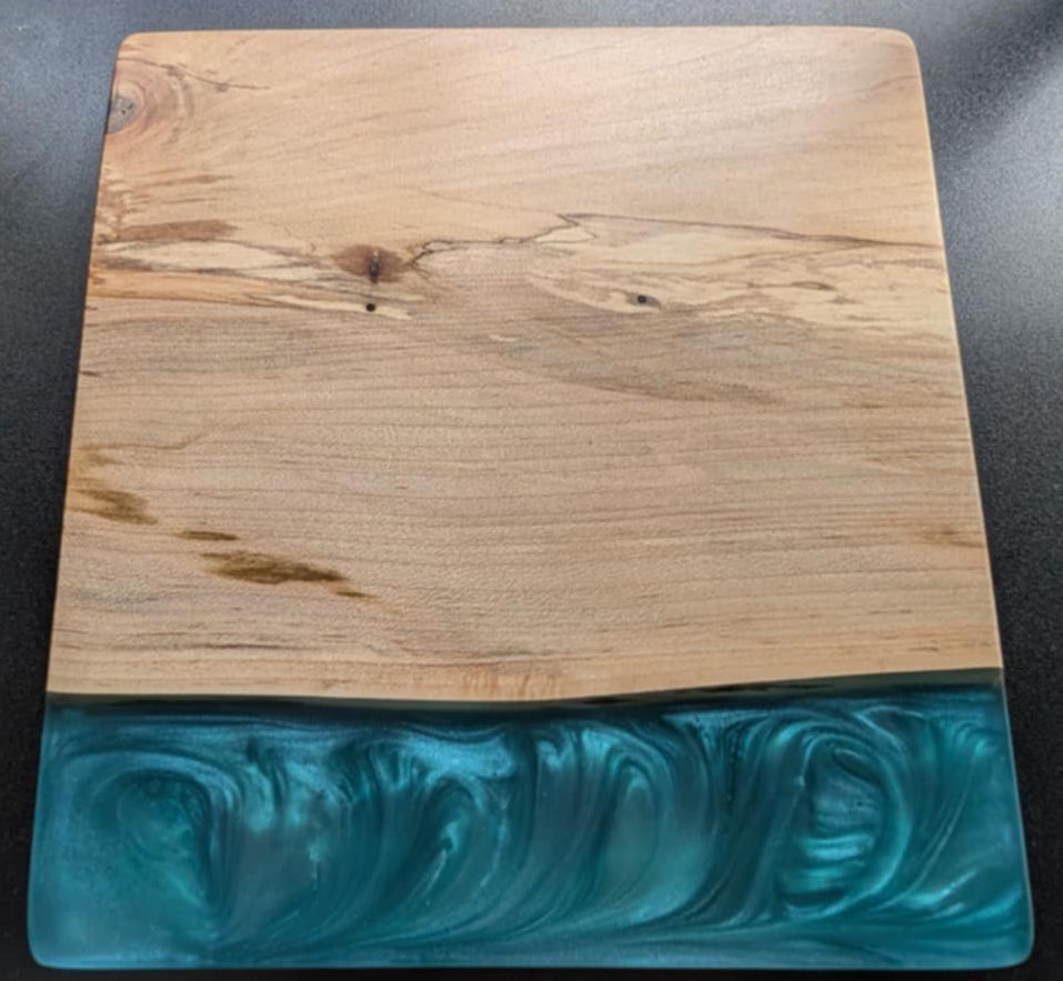 MAPLE WOOD BLUE RESIN GIN BOARD