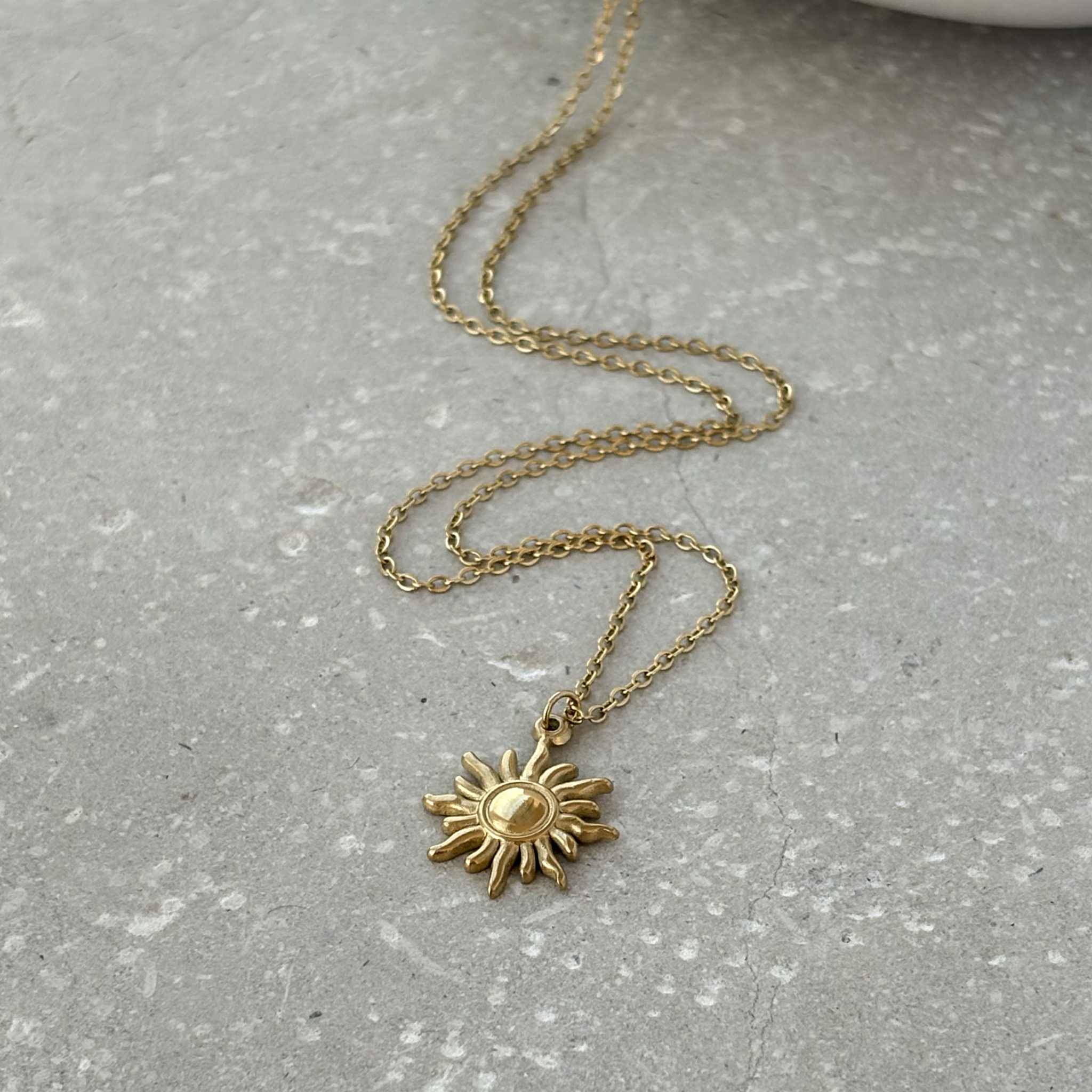 Sun Pendant Necklace - PVD Gold Plated